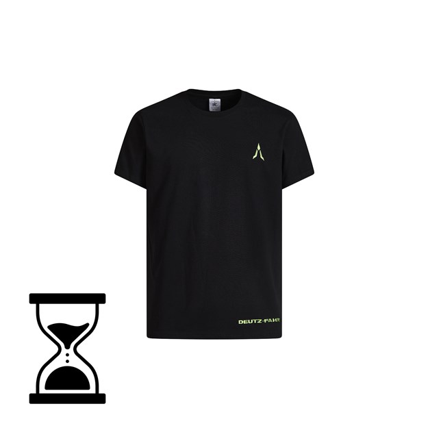 Imagem de T-shirt preta com o logótipo DEUTZ-FAHR