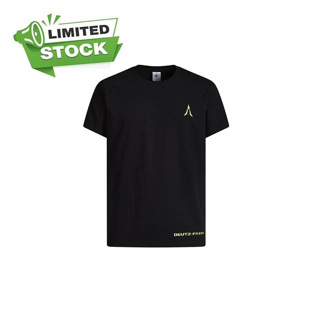 Imagem de T-shirt preta com o logótipo DEUTZ-FAHR